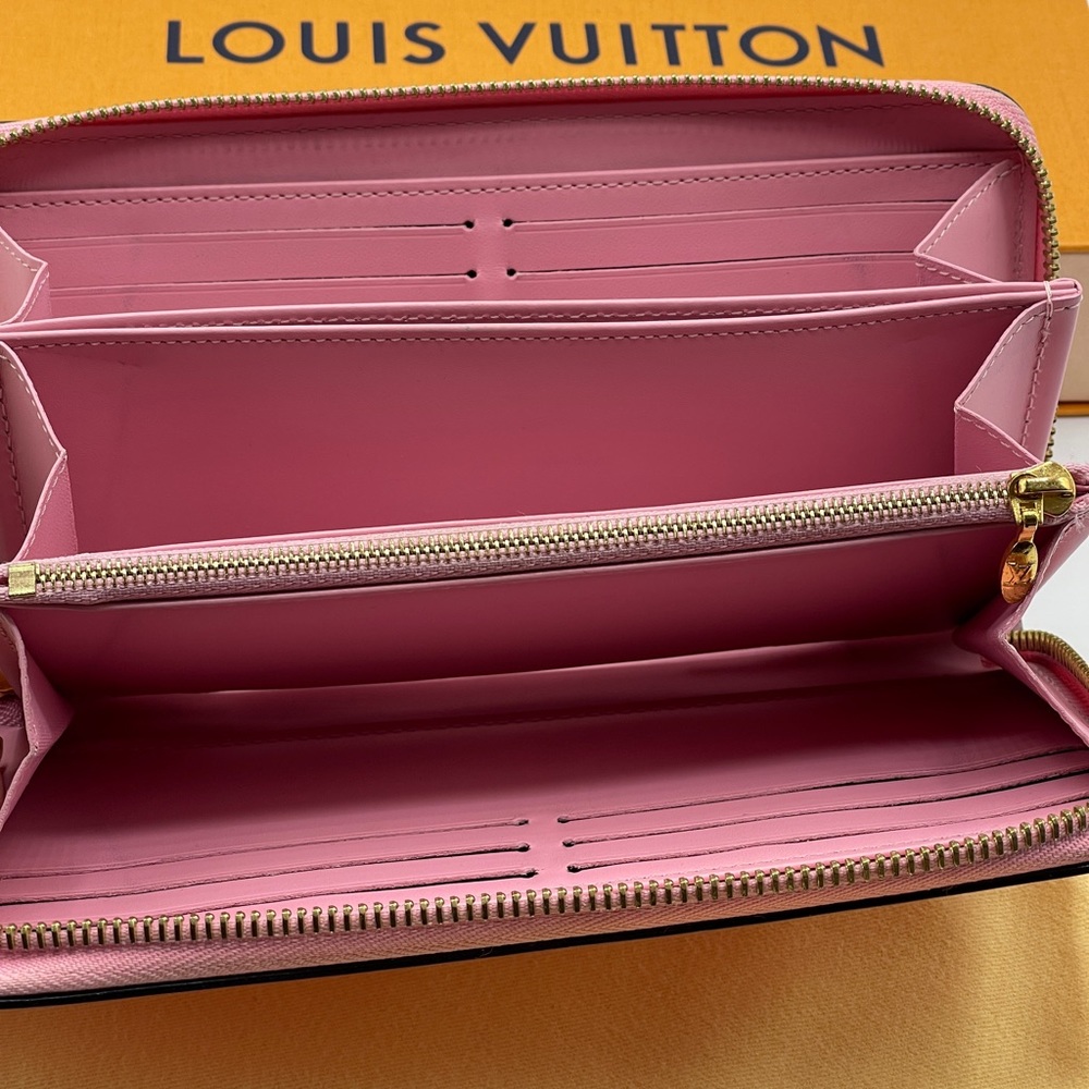 Louis Vuitton Valentine Vernis Monogram Limited Edition Long Round Zippy Wallet - Picture 12 of 16